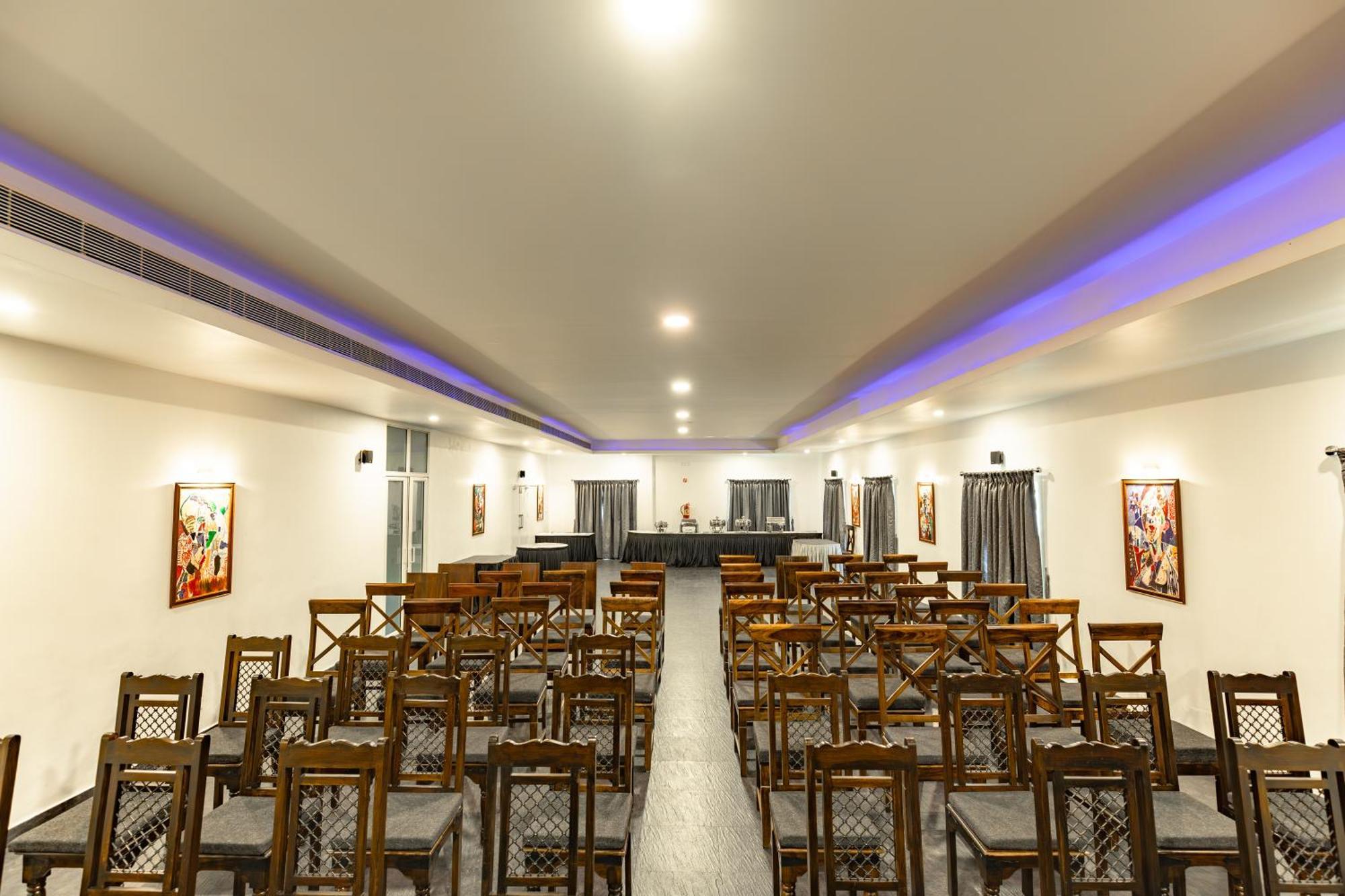Hotel Narendra Central Muvattupuzha Exterior foto